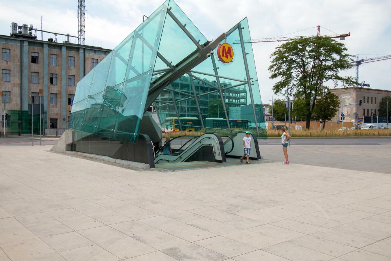 L Ajax Copernicus Center Varsóvia Exterior foto